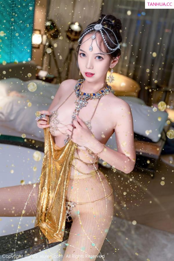 大美媚京  [XiuRen]高清写真图 2022.09.08 No.5559 大美妞儿第43张图片